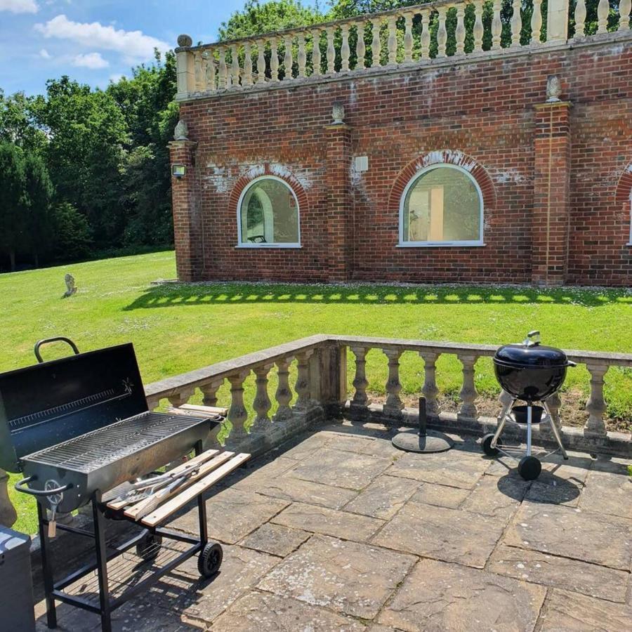 ローチェスター Country Manor House With Indoor Pool And Hot Tubヴィラ エクステリア 写真